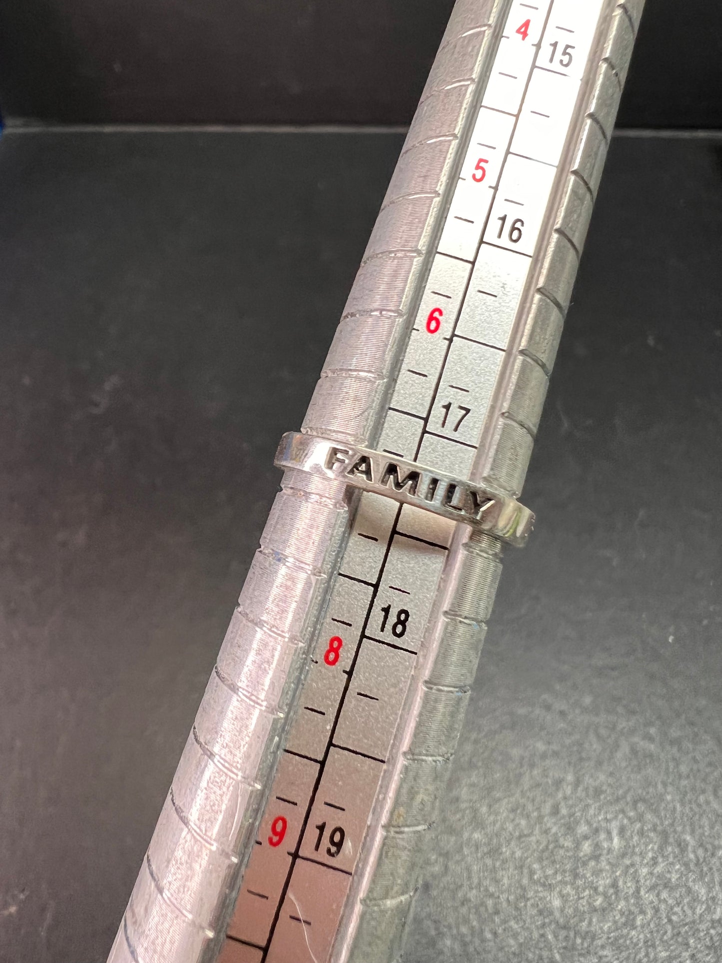 Sterling Silver FAMILY Band Ring Size 7 – Stamped 925 IBB TH