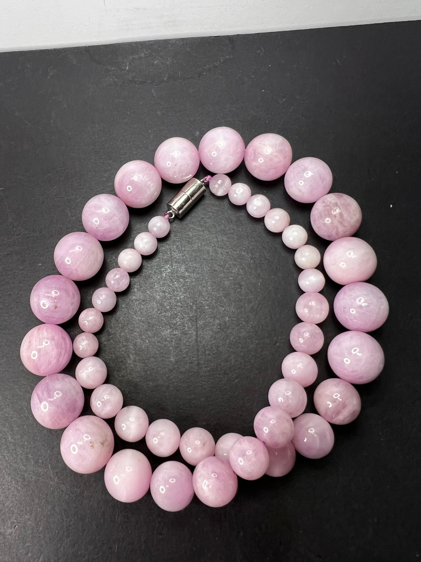 Kunzite graduated beaded 20 inch necklace with 925 magnetic clasp