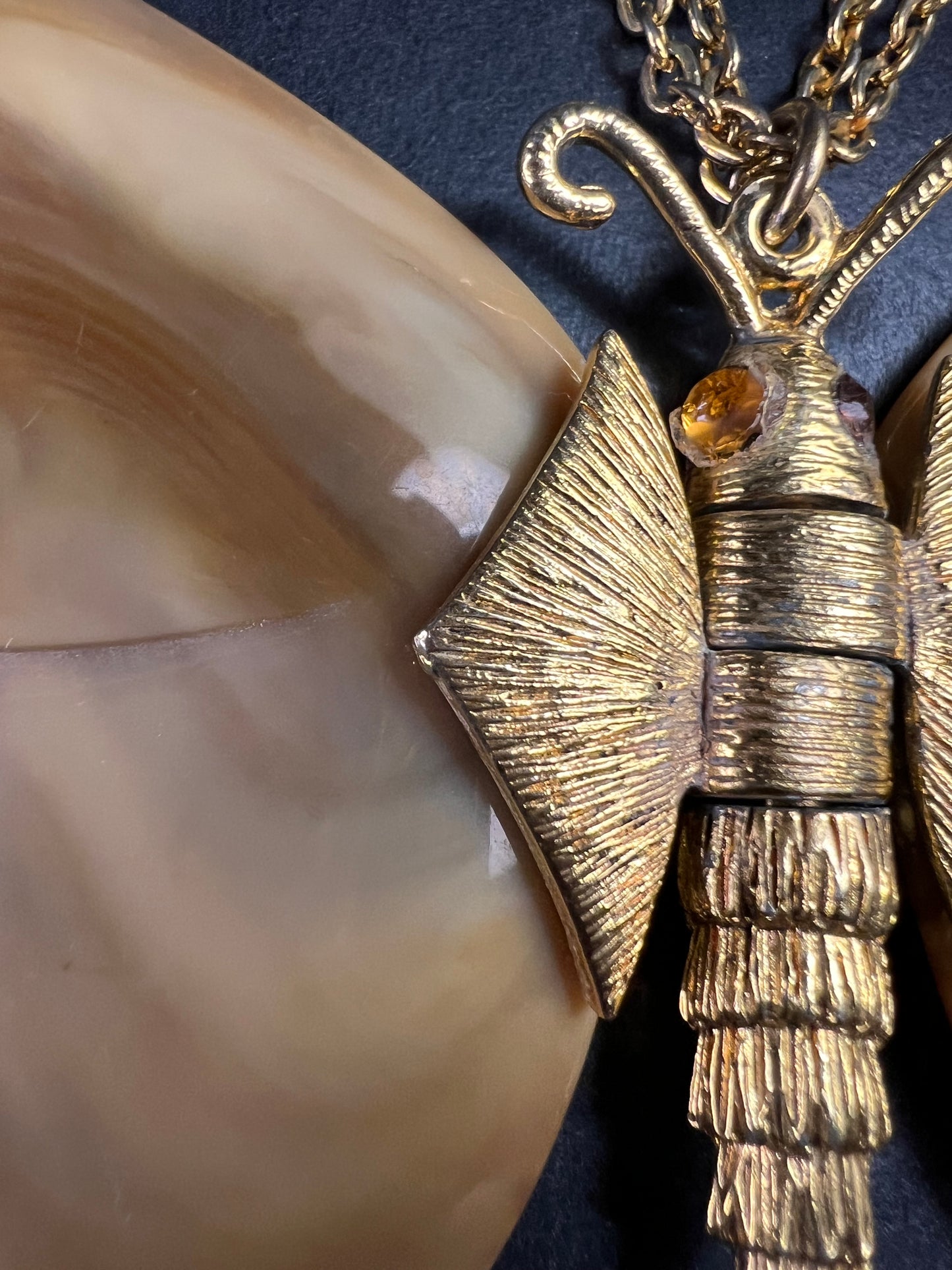 Vintage 70s Articulated Butterfly Necklace | Root Beer Marbled Wings 26"