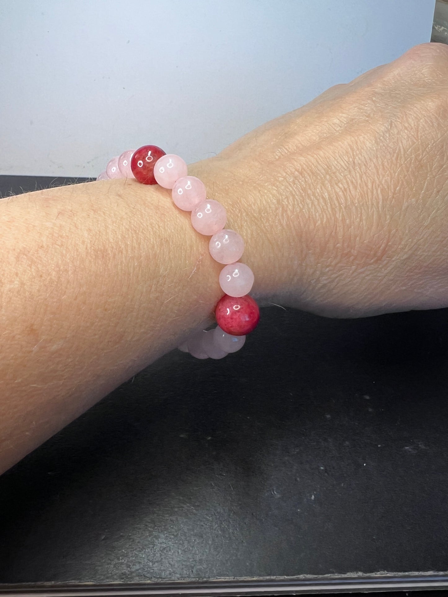 Rose quartz and gemmy rhodonite stretch cord 7 inch bracelet