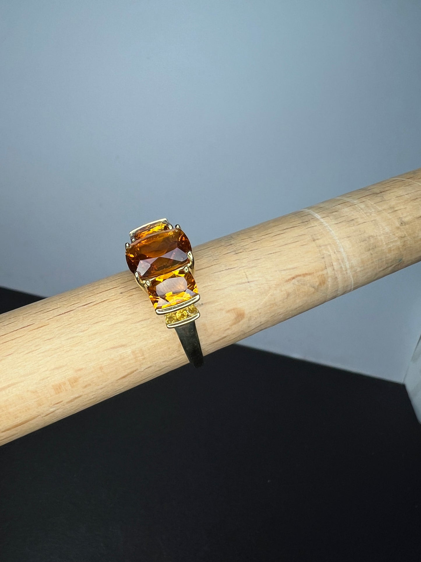 10k gold Mandarin citrine 3 stone Samuel Aaron ring size 9