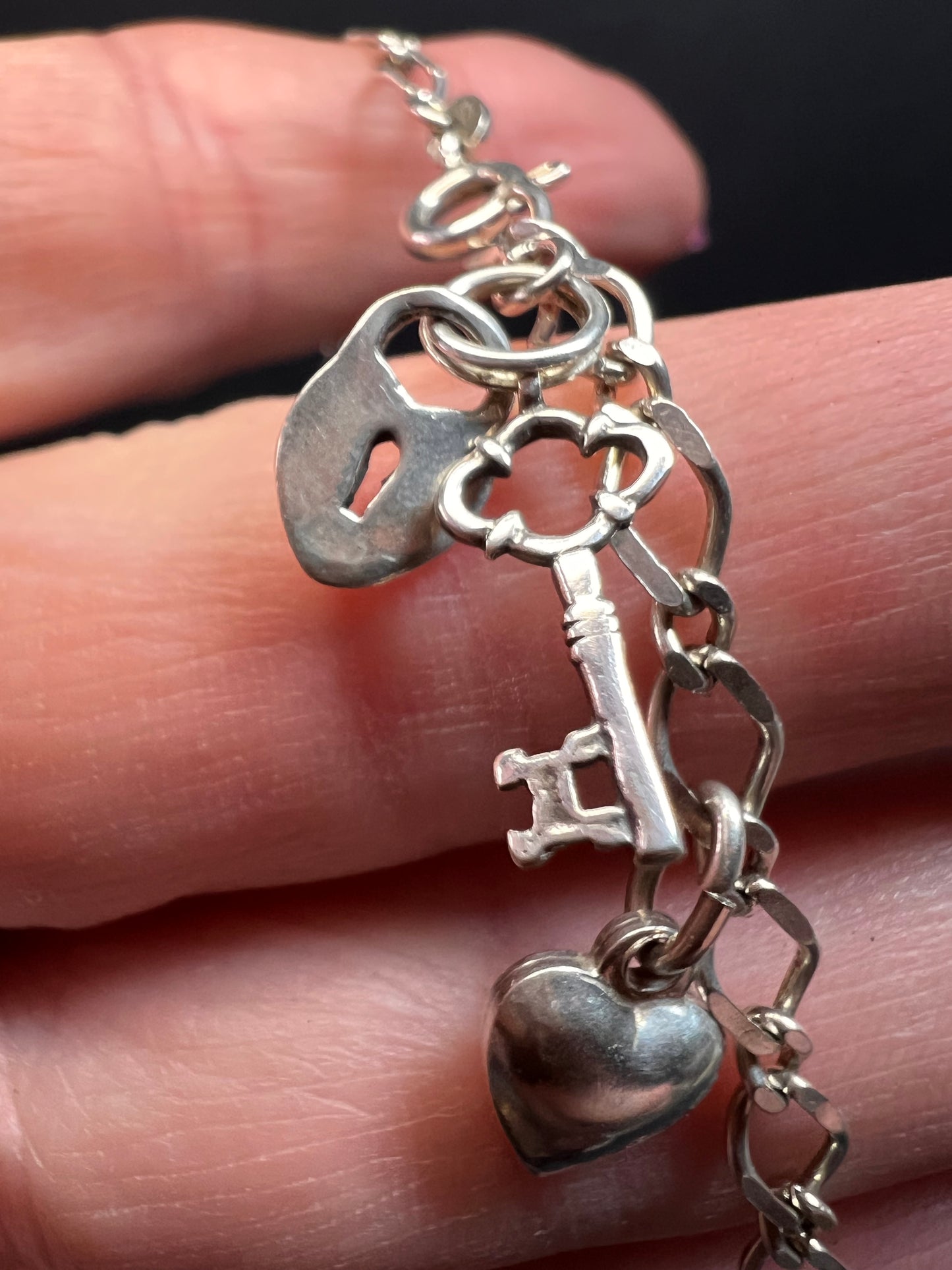 Vintage sterling silver puffy hearts lock and key charm bracelet 7.5 inch