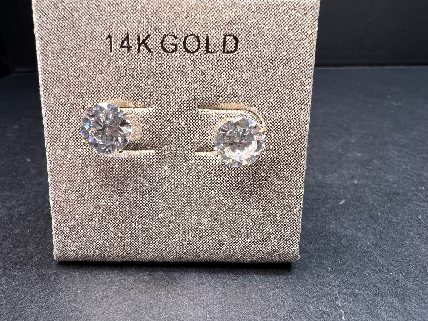 NEW 14k gold 7mm CZ stud earrings