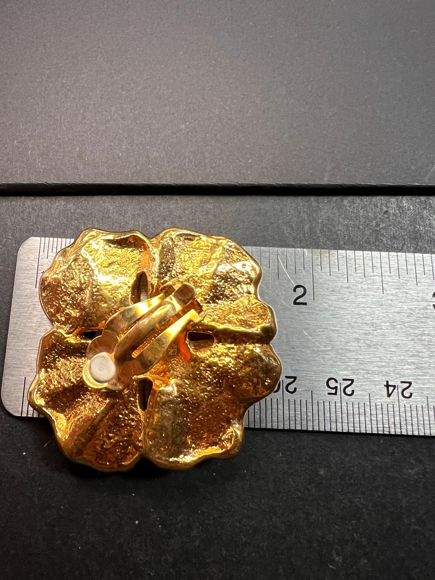 Vintage Avon Pink Dogwood Clip On Earrings Gold Tone Enamel Floral