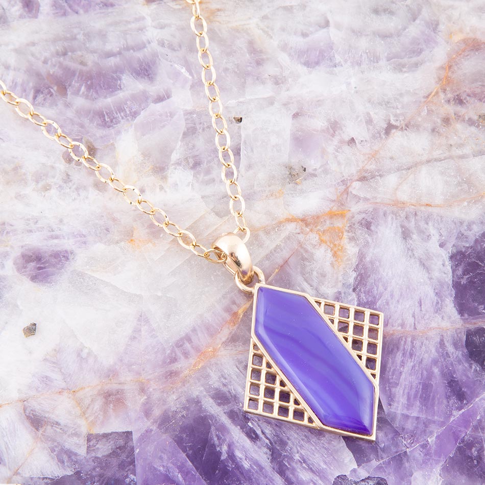 Motif Purple Agate and Golden Bronze Pendant Necklace