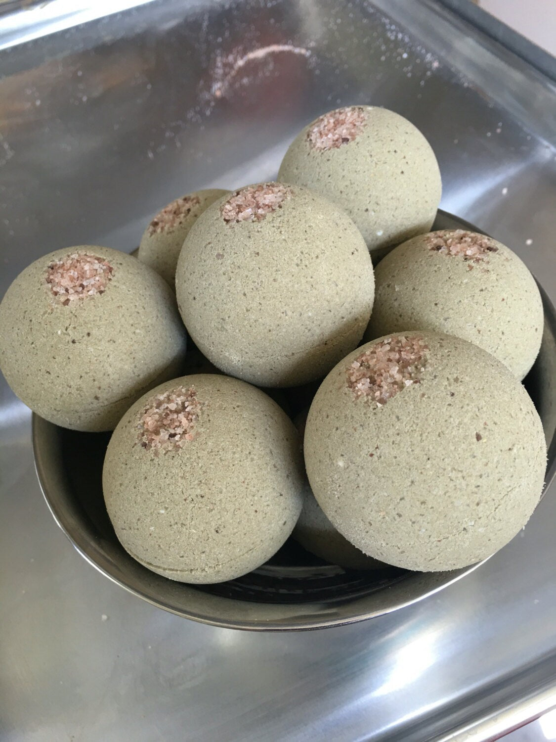 Diwali Detox Bath Bomb. Eucalyptus. Sage. Organic Kelp. Lime. Essential Oils. Epsom Salt. Made in Utah